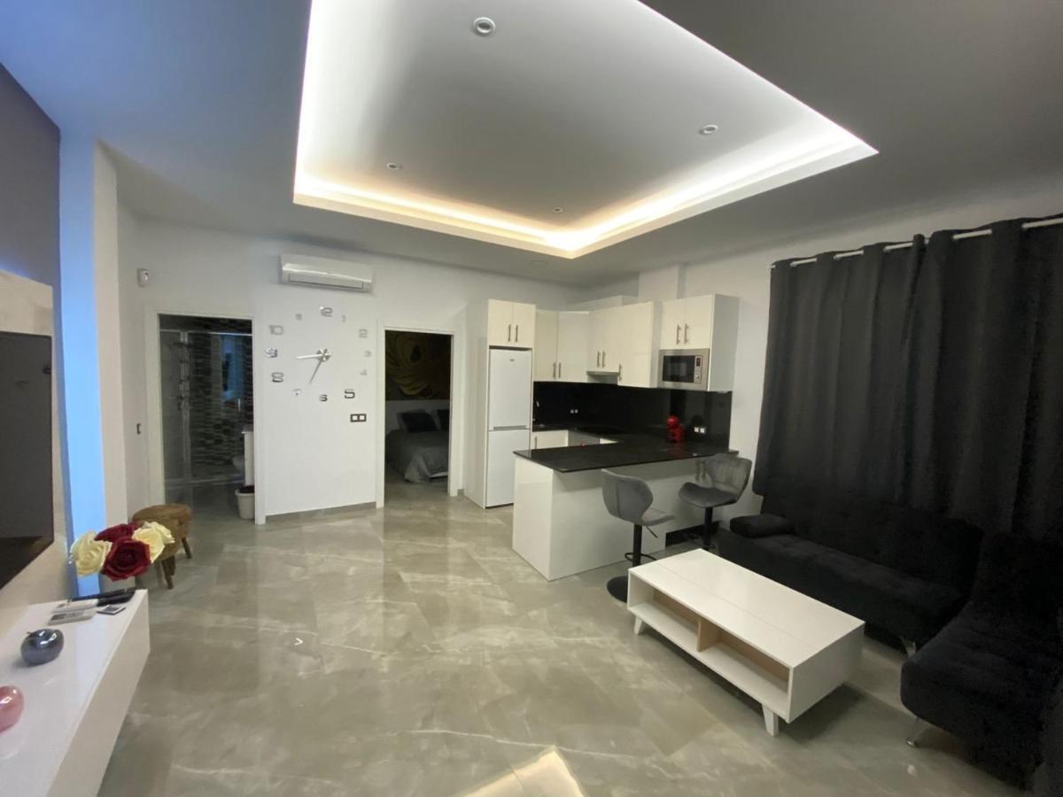 Apartamento Centrico ฟูเอนฮิโรลา ภายนอก รูปภาพ
