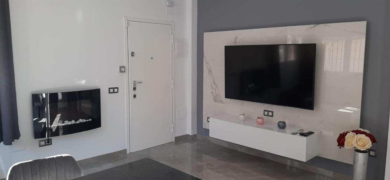 Apartamento Centrico ฟูเอนฮิโรลา ภายนอก รูปภาพ